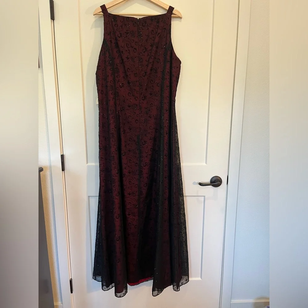 NWT Betsy & Adam Y2K sheer velvet burnout floral burgundy glittery formal dress - Picture 8 of 13